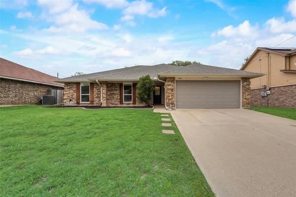 2503 Villanova Street, Arlington, TX 76018