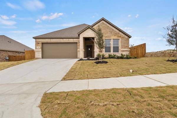 1904 Westhill Drive, Cleburne, TX 76033