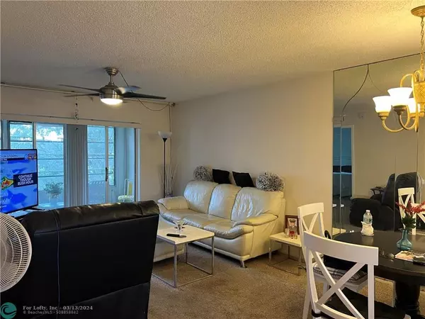 Sunrise, FL 33322,7891 N Sunrise Lakes Dr  #309