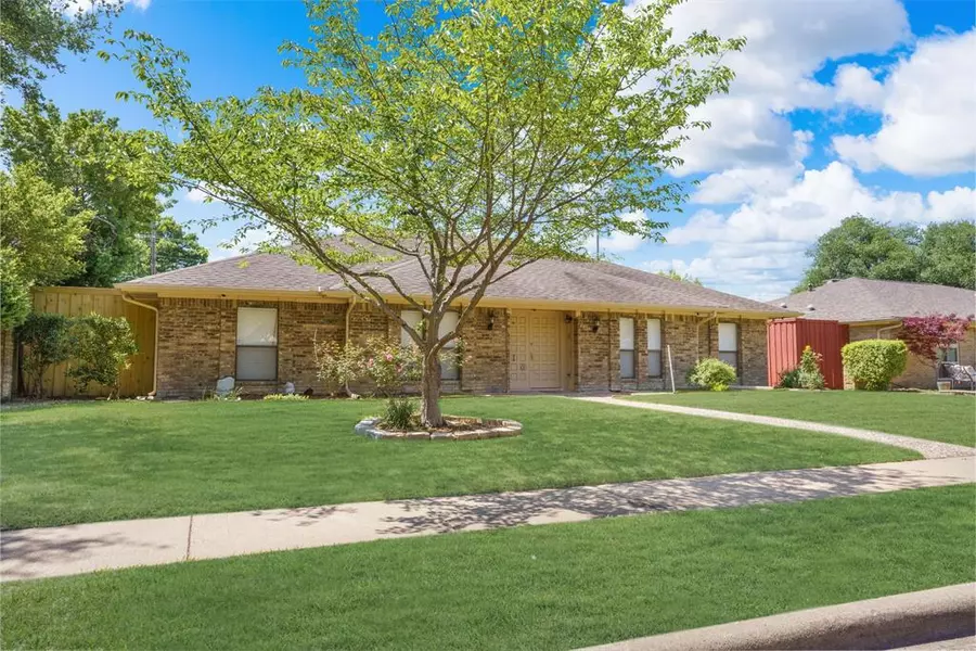 610 Wentworth Drive, Richardson, TX 75081