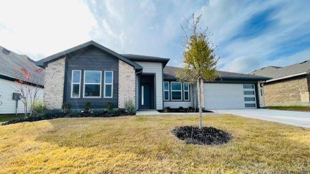 1701 FOREST PARK Drive, Alvarado, TX 76009