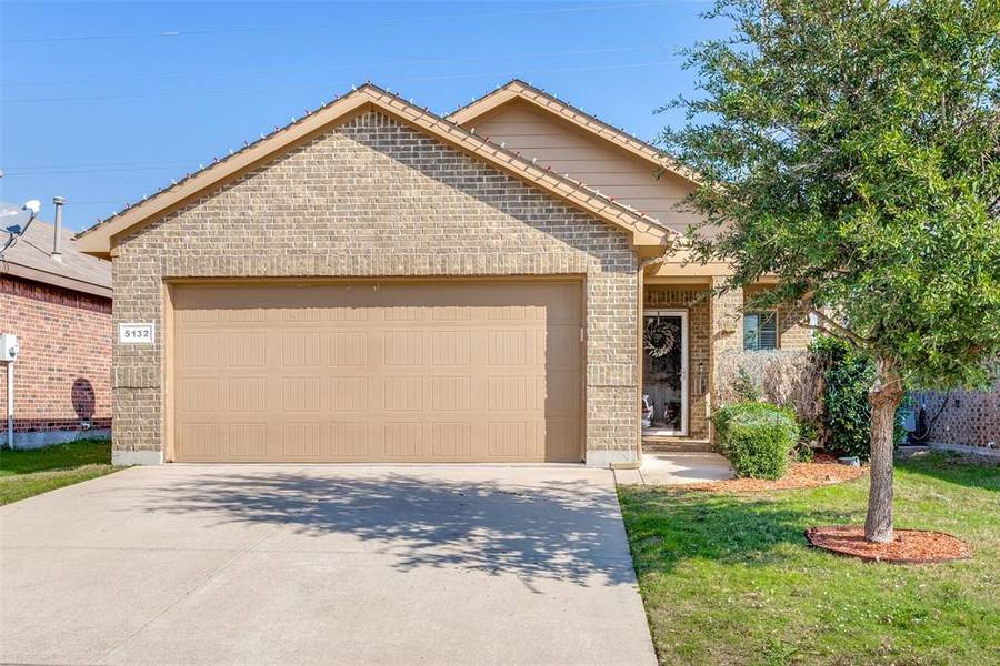 5132 Austin Ridge Drive, Fort Worth, TX 76179