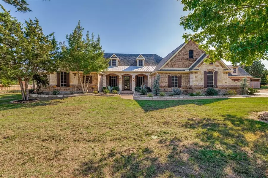 4050 Wisteria Trail, Midlothian, TX 76065