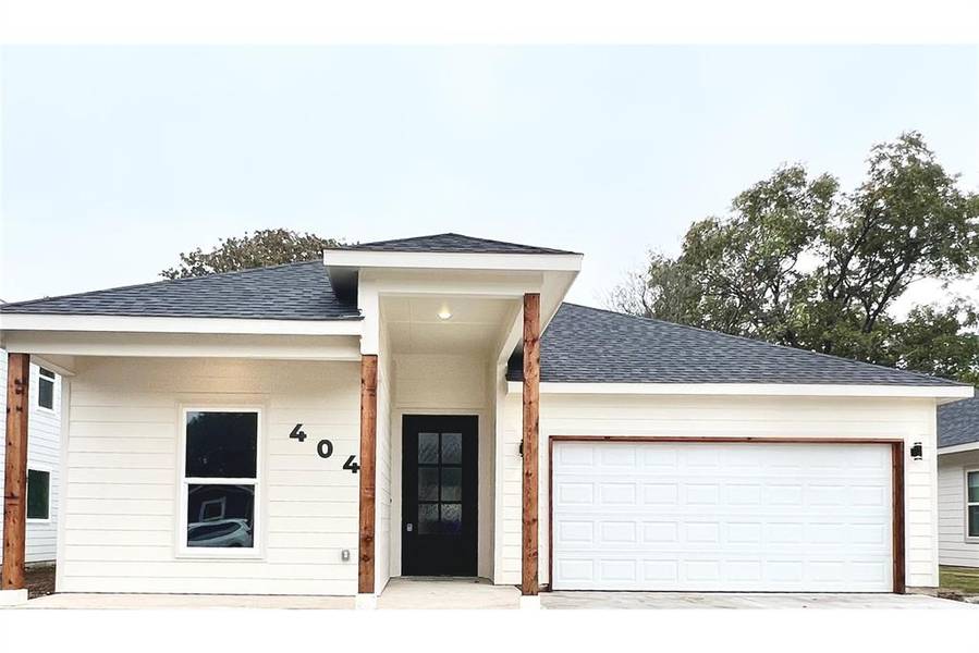 404 Royal Street, Cleburne, TX 76031