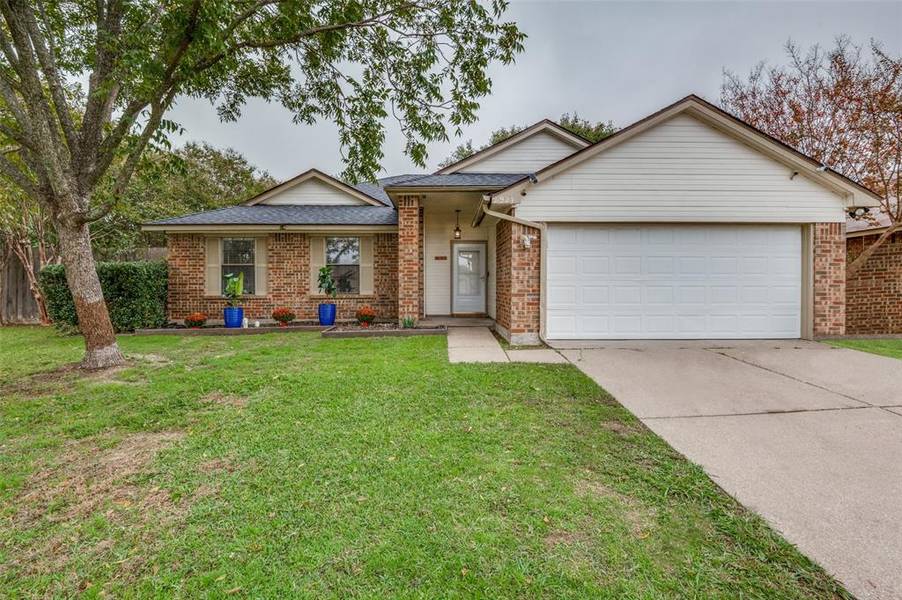 921 Elliott Drive, Cedar Hill, TX 75104