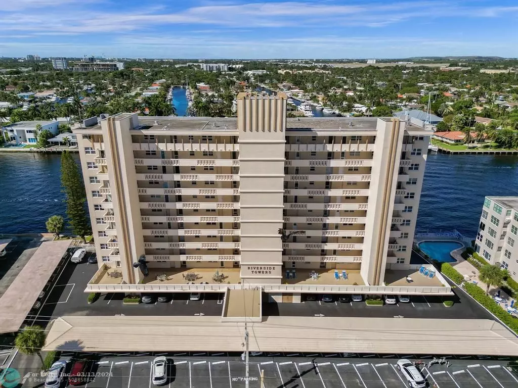 Pompano Beach, FL 33062,303 N Riverside Dr  #1004