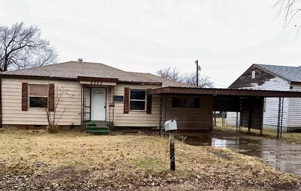 1121 Constantine Drive, Elk City, OK 73644