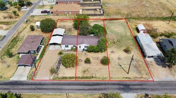 312 W Maple Street,  Gunter,  TX 75491