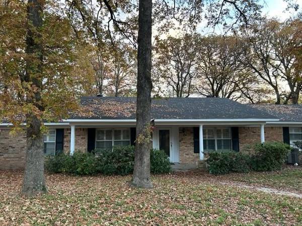 3238 Pine Haven Road,  Tyler,  TX 75702