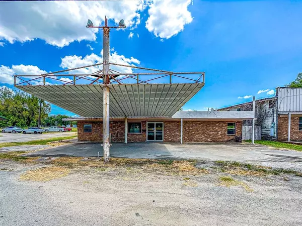 Kerens, TX 75144,601 2nd Street