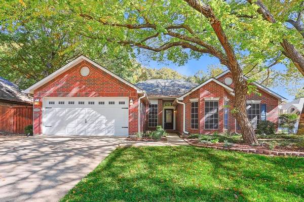 5200 Meadow Chase Lane, Flower Mound, TX 75028