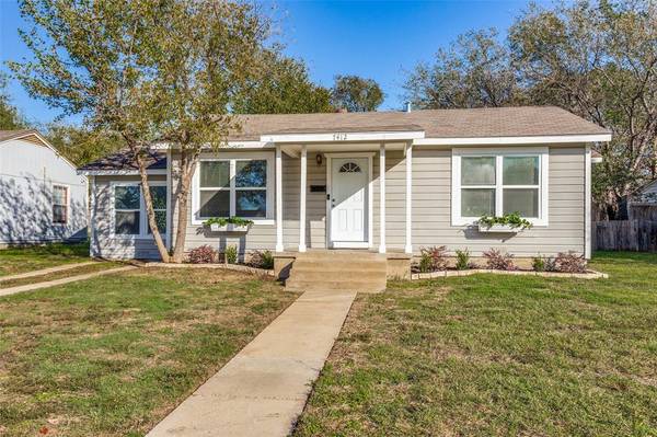 7412 Mohawk Avenue, Fort Worth, TX 76116