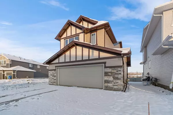 Chestermere, AB T1X 2R1,349 Dawson CIR