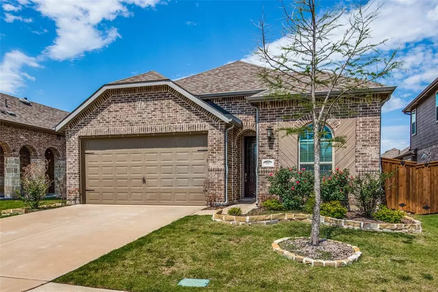 3517 Lilac Drive, Aubrey, TX 76227