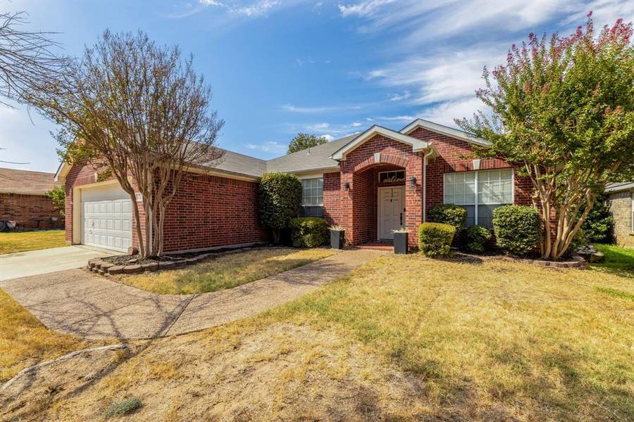 1713 Nightingale Lane, Corinth, TX 76210