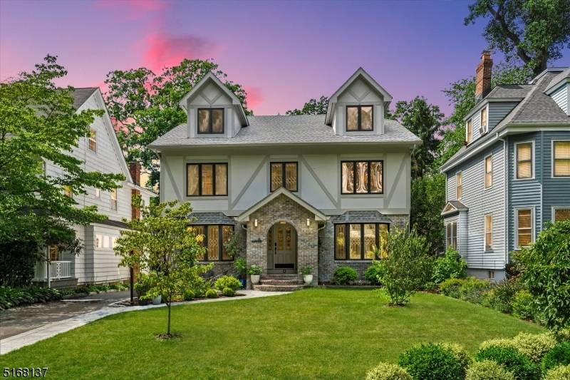 6 Hamilton Rd, Glen Ridge Boro Twp., NJ 07028