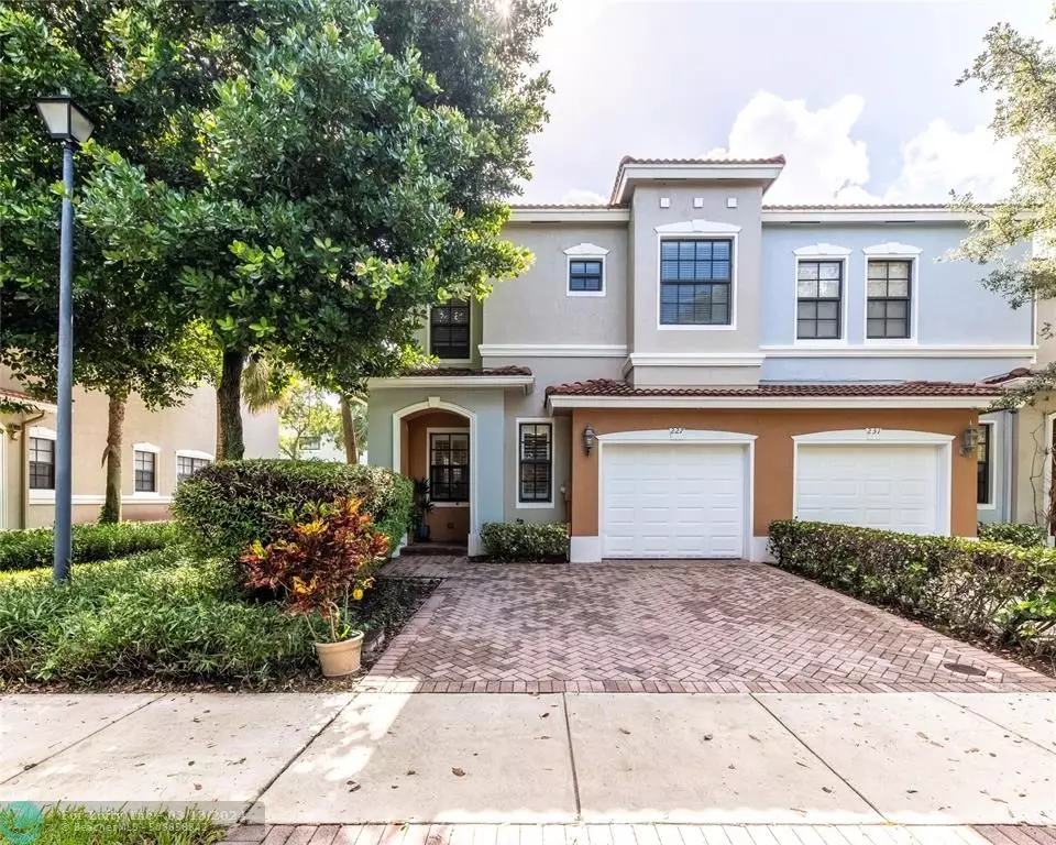 Delray Beach, FL 33484,227 W Chrystie Cir