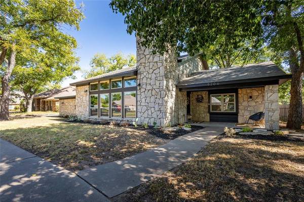 5206 Wedgefield, Granbury, TX 76049