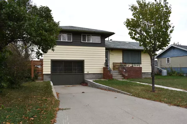 Calgary, AB T3B 1X9,8320 43 AVE NW