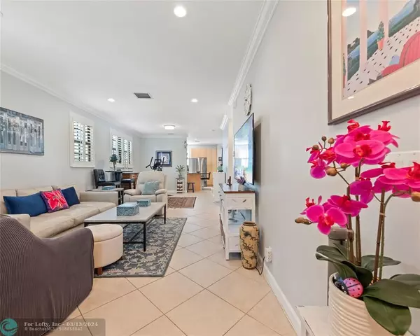 Delray Beach, FL 33484,227 W Chrystie Cir