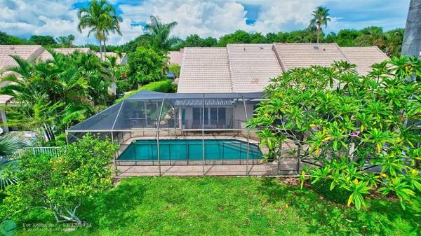 9724 Erica Ct, Boca Raton, FL 33496