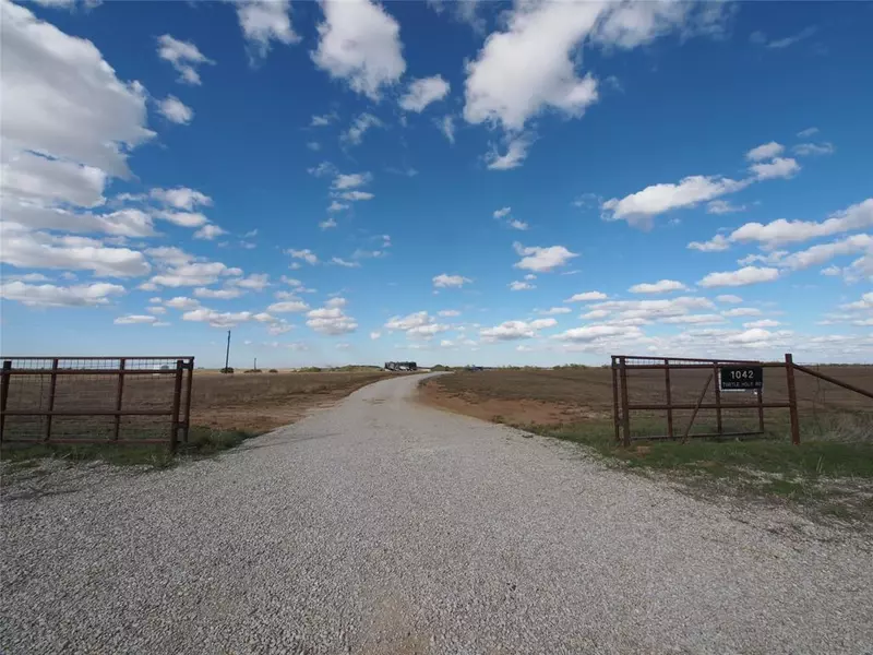 1042 Turtle Hole Road, Graham, TX 76450