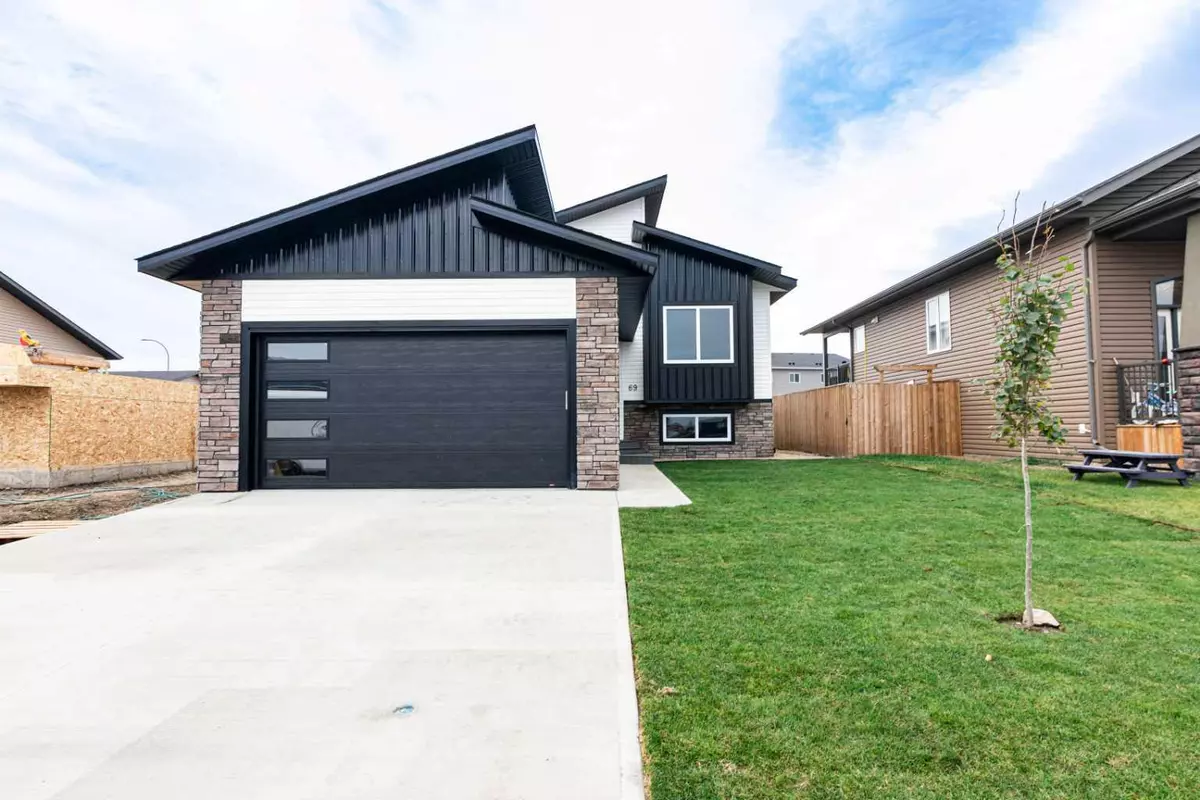 Lacombe, AB T4L 0B2,69 Mackenzie AVE