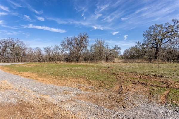 Buck Lane, Weatherford, OK 73096