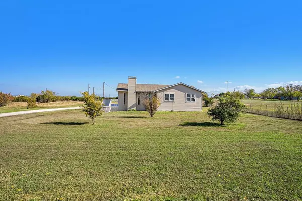 Cleburne, TX 76033,865 S County Road 1226