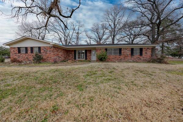 156 County Road 3484, Hawkins, TX 75765