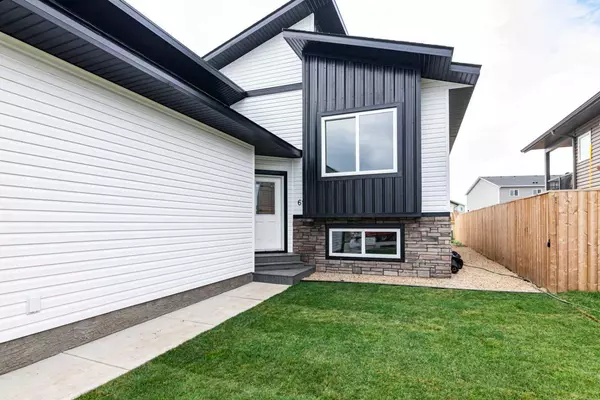 Lacombe, AB T4L 0B2,69 Mackenzie AVE