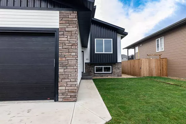 Lacombe, AB T4L 0B2,69 Mackenzie AVE