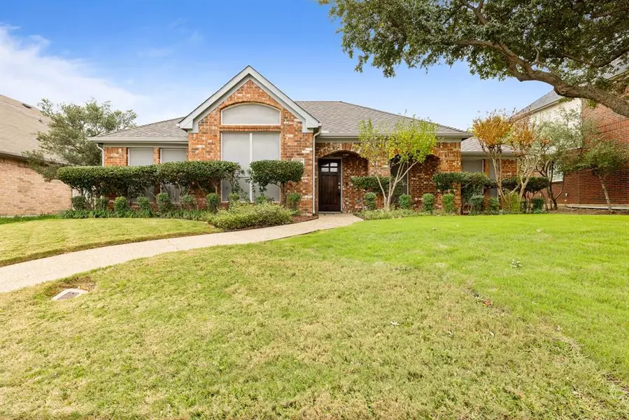 871 N Old Orchard Lane, Lewisville, TX 75077