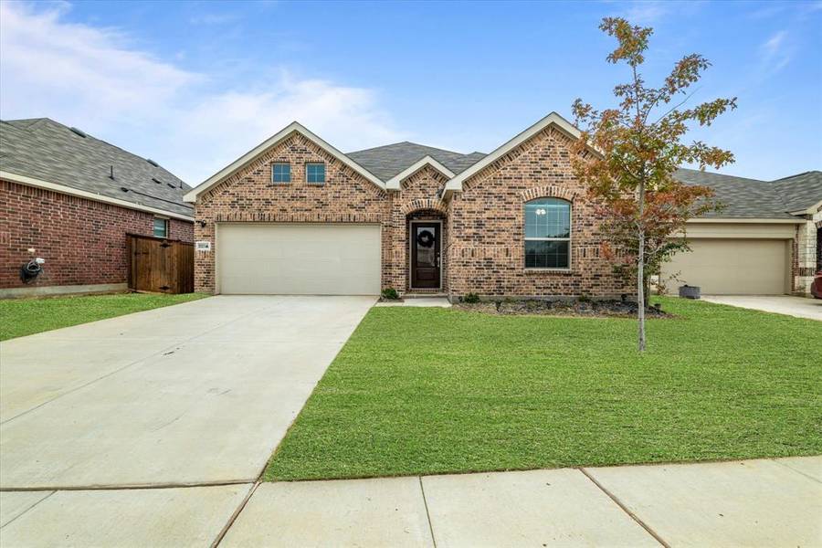 3217 Maroon Creek Drive, Aubrey, TX 76227