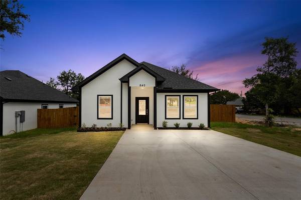 840 Tepee Trail, Granbury, TX 76048