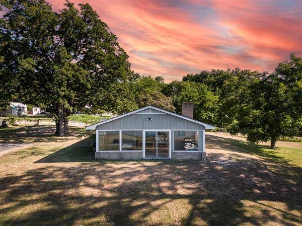 2646 Debord Street, Quinlan, TX 75474