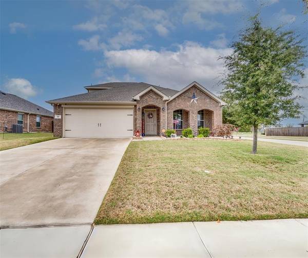 131 Lariat Trail,  Waxahachie,  TX 75165