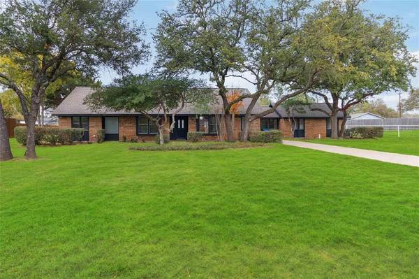 4015 Raintree Drive, Flower Mound, TX 75022