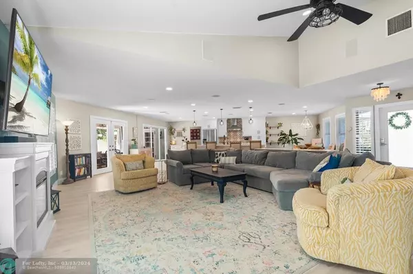 Tequesta, FL 33469,89 Teakwood Cir