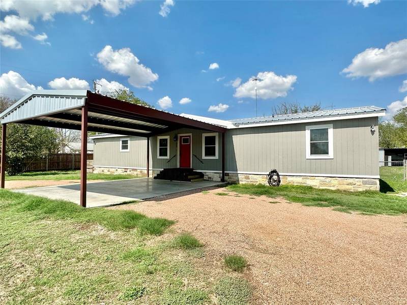 602 Ninth Street, Hico, TX 76457