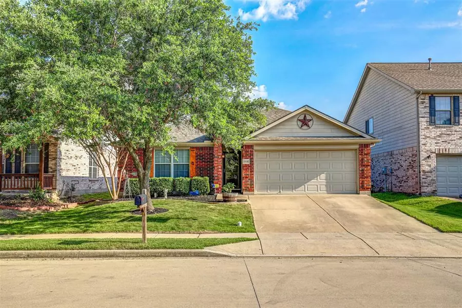 13329 Padre Avenue, Fort Worth, TX 76244