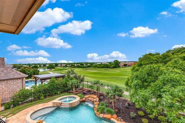 305 Isleworth Lane, Mckinney, TX 75072