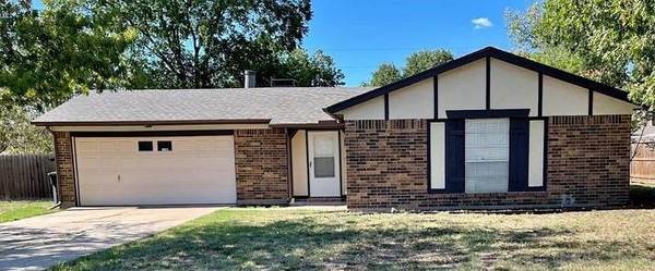 1304 Bradley Court, Cleburne, TX 76033