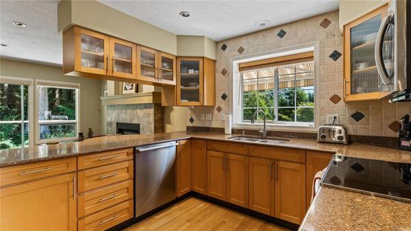 North Saanich, BC V8L 3S8,8588 Echo Pl W