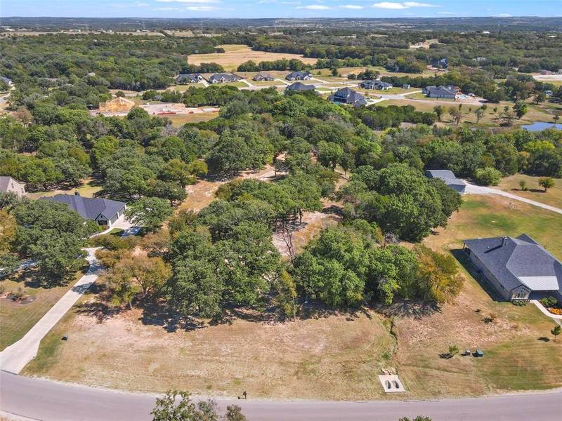 524 Lydia Lane, Granbury, TX 76049