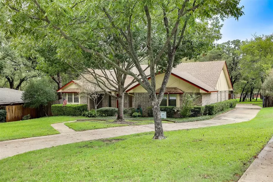 6009 Saddle Ridge Road, Arlington, TX 76016