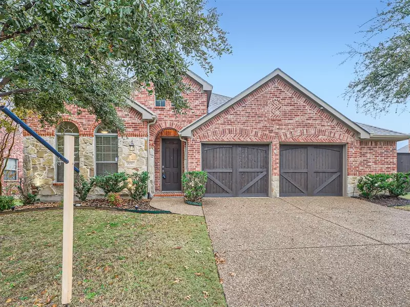 2216 Crestridge Drive, Little Elm, TX 75068