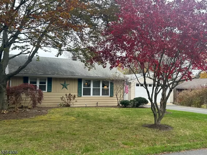 10 Poplar Rd, East Amwell Twp., NJ 08551