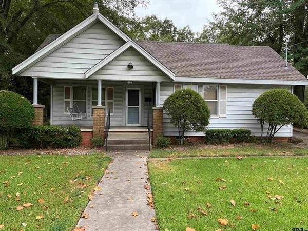 1010 N PACIFIC Street, Mineola, TX 75773