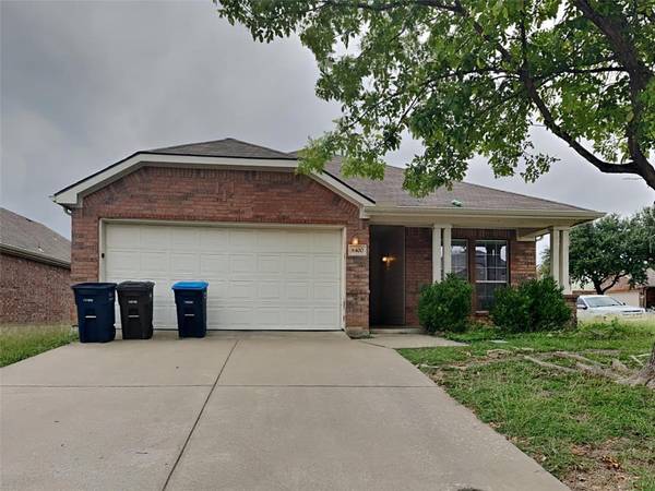 8400 Silverbell,  Fort Worth,  TX 76140